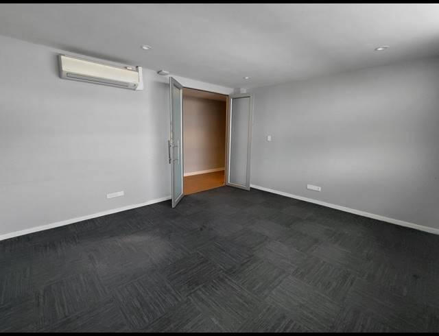 85M² MEDICAL SUITE TO LET IN FOURWAYS